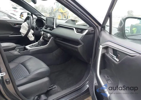2021 Toyota Rav4 Hybrid Xse z USA, uszkodzony, nr VIN 4T3E6RFV1MU032243